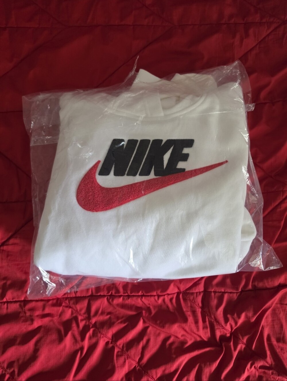 Nike SEALED! NWT! Big Kids Sportswear Club Fleece Chenille Logo Hoodie. Sz XL. - Picture 6 of 10